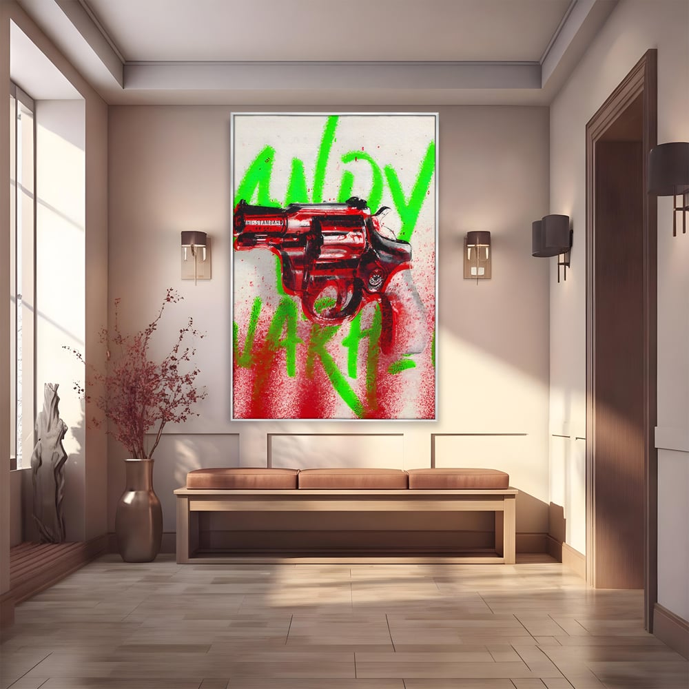 Tablou canvas cu tablou canvas cu pistol rosu si graffiti, in rama de aluminiu argintiu